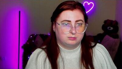 aliciaaared_kis public webcam profile photo 10