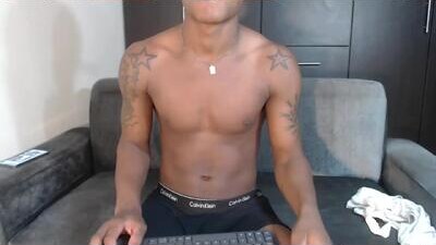 alid_17 public webcam profile photo 8