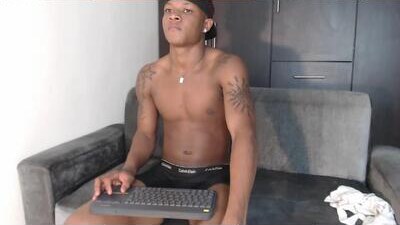 alid_17 public webcam profile photo 9