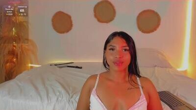 aliisonwells public webcam profile photo 7