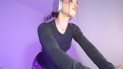 alina_lee01 public webcam profile photo 6