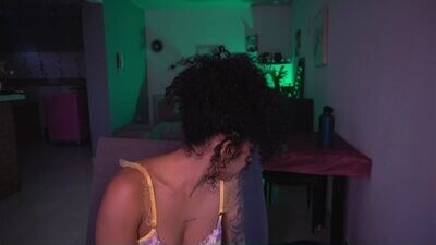 alinakiss_