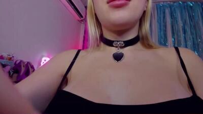 alinaocean public webcam profile photo 3