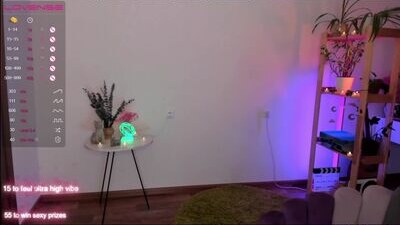 aline_dreamy public webcam profile photo 6