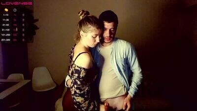 alineandleon_kapriporn666 public webcam profile photo 3