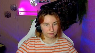 alisun_ public webcam profile photo 3