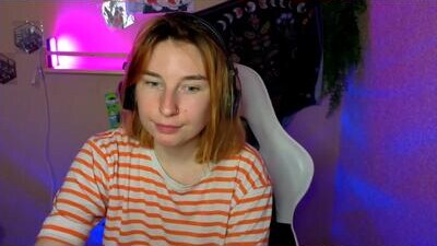 alisun_ public webcam profile photo 6