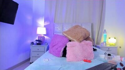 aliyah_sweet public webcam profile photo 10