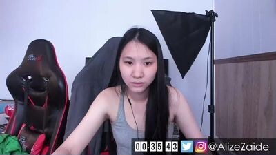 alizezaide public webcam profile photo 2