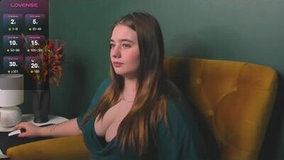 alli_aster public webcam profile photo 8