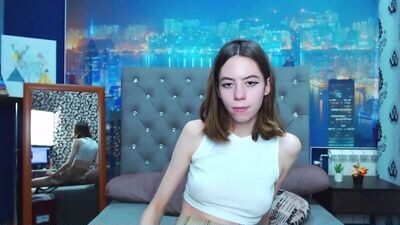 alliehazie public webcam profile photo 2