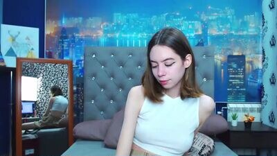 alliehazie public webcam profile photo 3