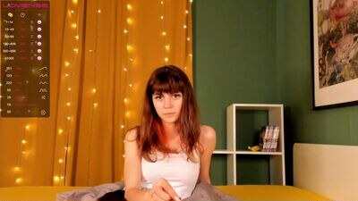 allielelli public webcam profile photo 3