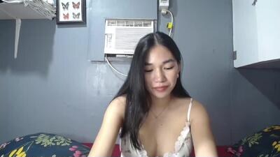 allurewithluna public webcam profile photo 2