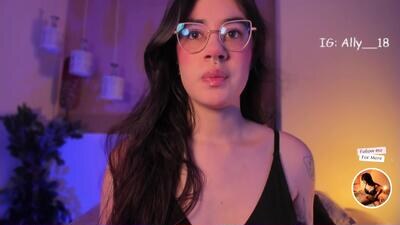 ally_addams public webcam profile photo 2