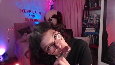 ally_donfort public webcam profile photo 5