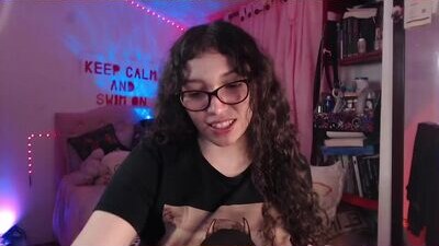 ally_donfort public webcam profile photo 6