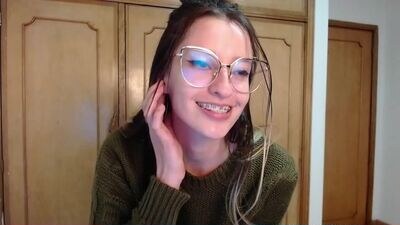 allyysson public webcam profile photo 3