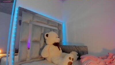 almabelle_ public webcam profile photo 10
