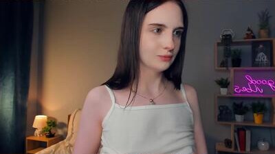 alonareinicke public webcam profile photo 7