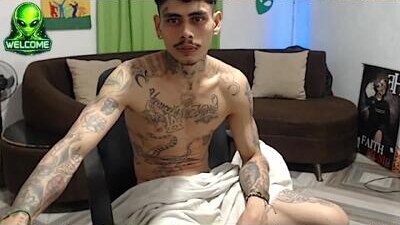 alpha_zom public webcam profile photo 10