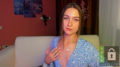 alusia_gutsyheart public webcam profile photo 4