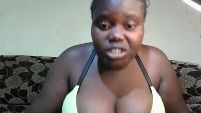 alyabeiby public webcam profile photo 3