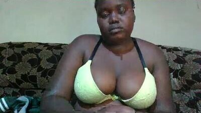 alyabeiby public webcam profile photo 10