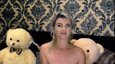 alyblonde public webcam profile photo 4