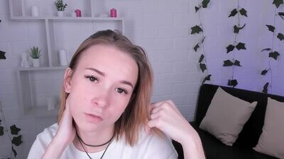 amaliarous public webcam profile photo 2