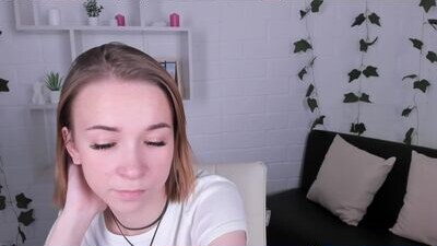 amaliarous public webcam profile photo 5