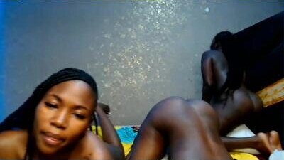 amara_o public webcam profile photo 9