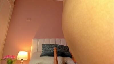 amberass_xxxl public webcam profile photo 3