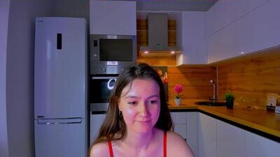 ameli_moon public webcam profile photo 9