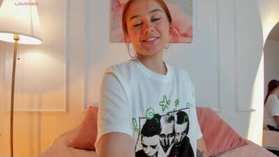amelia_saenz_ public webcam profile photo 4