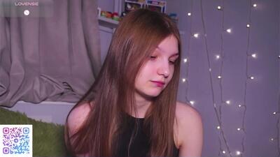 ameliami public webcam profile photo 3