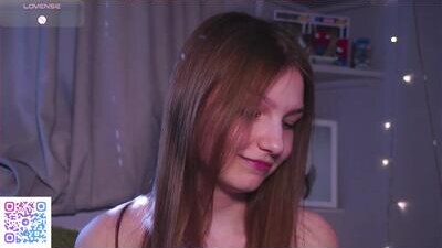 ameliami public webcam profile photo 7