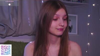 ameliami public webcam profile photo 8