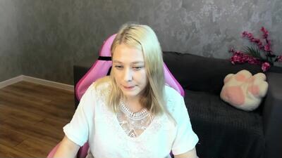 ameliaxcandy public webcam profile photo 3