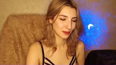 amelie_tin public webcam profile photo 3