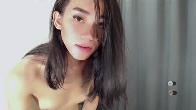 ami_lewis public webcam profile photo 7