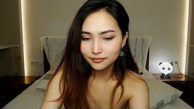 ami_mori public webcam profile photo 2