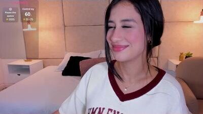 amiirra_ public webcam profile photo 9