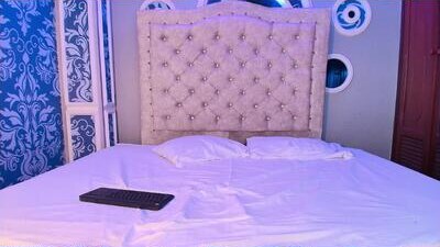 amira_pearl public webcam profile photo 10