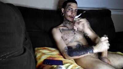amiri_sweater public webcam profile photo 4