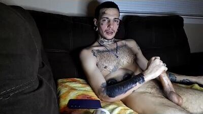 amiri_sweater public webcam profile photo 8