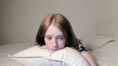 amy1_1 public webcam profile photo 6