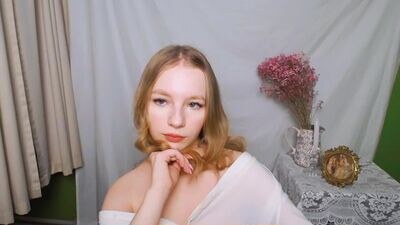 amy_nymphet public webcam profile photo 4