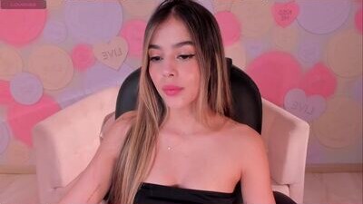 amydavis_ public webcam profile photo 5