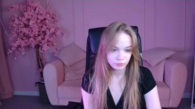 amynox public webcam profile photo 10